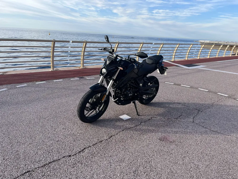 VOGE 125R